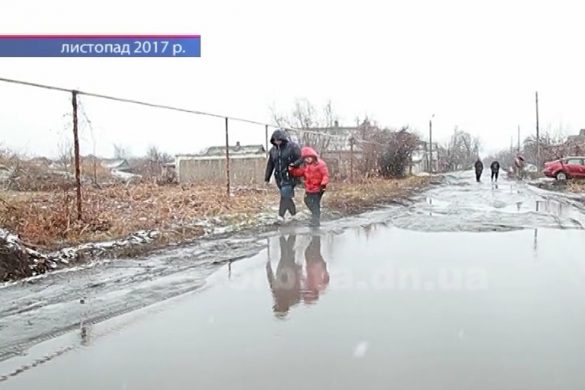 Ні пройти, ні проїхати: жителі Тополиної роками програють у битві з дощами