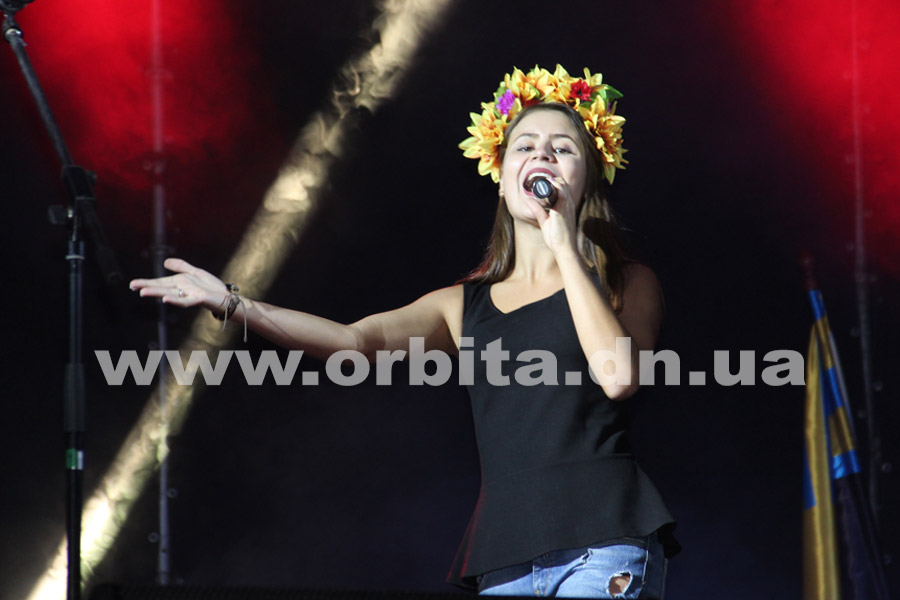 den_nezav18_festiv02