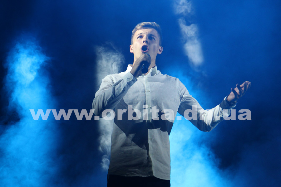 den_nezav18_festiv04