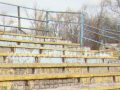 На стадіоні «Олімпієць» демонтують старі аварійні трибуни
