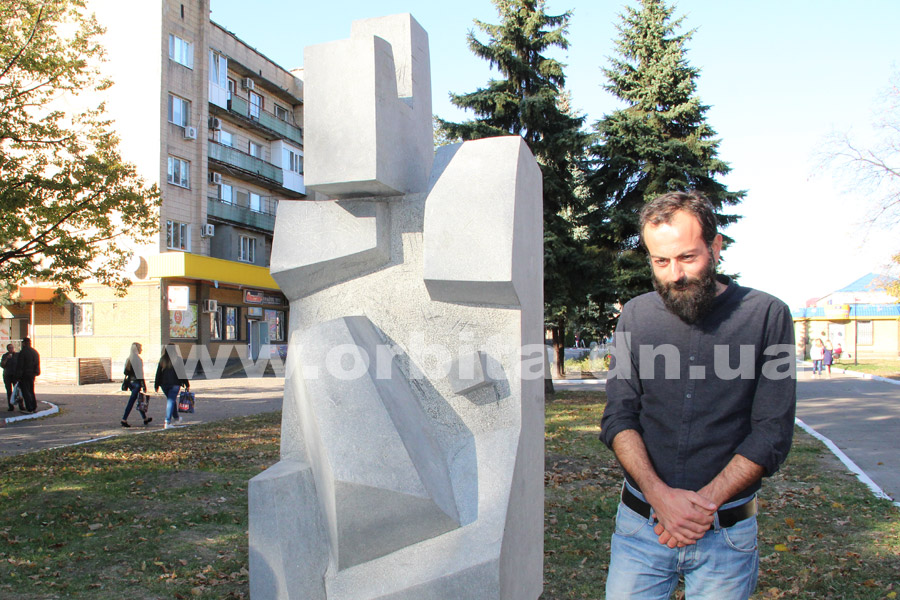 den_zahisnika_skulptor06