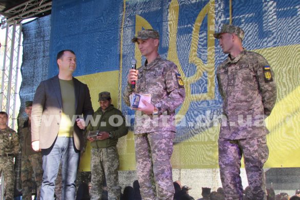 День защитника Украины в Покровске: торжественная часть, награждение военных и подведение итогов соревнований