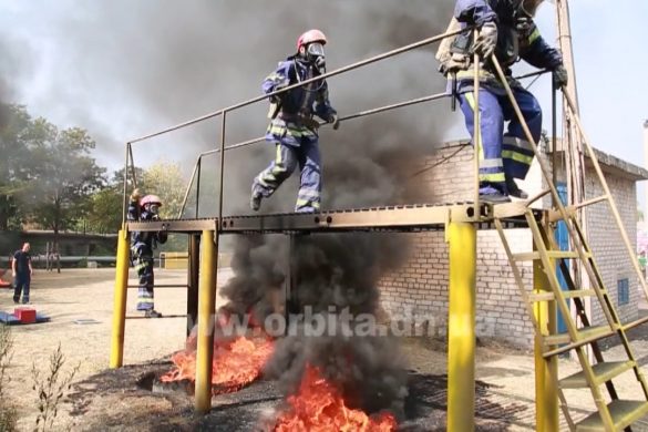 В Мирнограде соревновались в мастерстве пожарные со всей Донецкой области