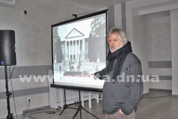 Пам’ятник Шевченку та присвоєння звання: у Покровську пройшла сесія міськради