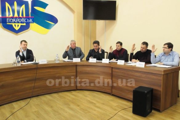 Громадські роботи, тарифи та транспорт: відбулось останнє цьогорічне засідання виконкому