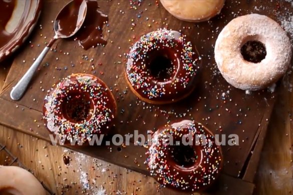 Загроза фігурі з масою задоволення! Куштуємо смачнючі пончики