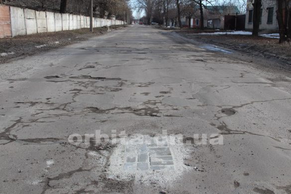 Как власти Покровска собираются приводить в порядок дороги?