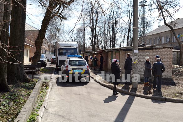 Полиция вмешалась в затянувшийся конфликт между жителями улицы Почтовой и почтовой службой