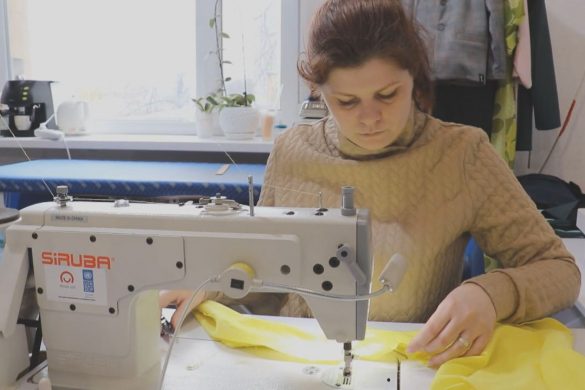 Переселенка з Макіївки відкрила в Добропіллі власну майстерню