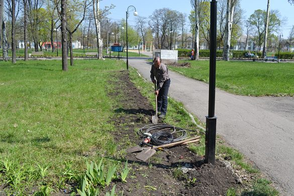 В Покровске меняют подземную электролинию, проложенную два года назад