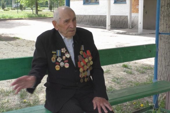 93-річний Андрій Мельничук із Добропілля - нескорений духом ветеран