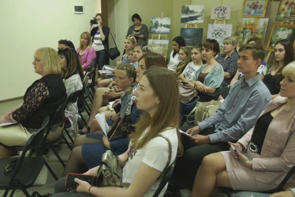 Проблеми розвитку шкільних телестудій обговорили у Покровську