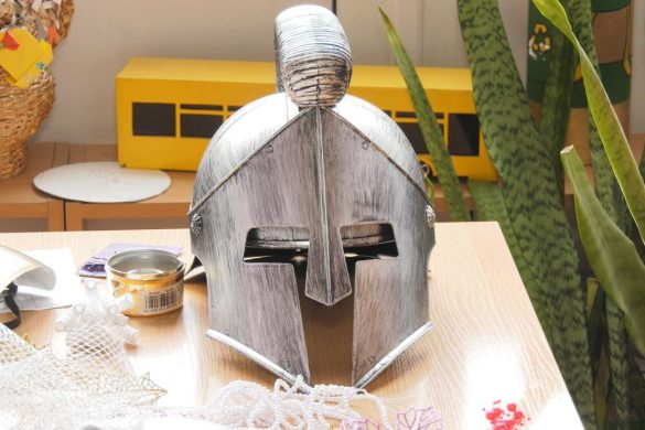 Святкові атрибути до Дня Європи виготовляють у «Станції юних техніків»