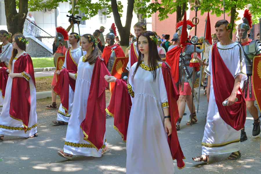 den_evro19_shestvie05