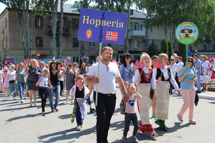 den_evro19_shestvie22