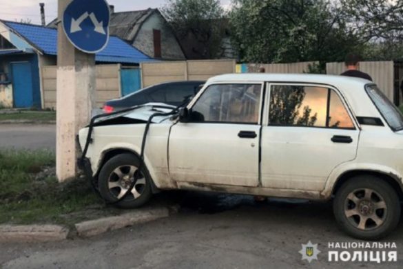 У Мирнограді нетверезого водія зупинив стовп