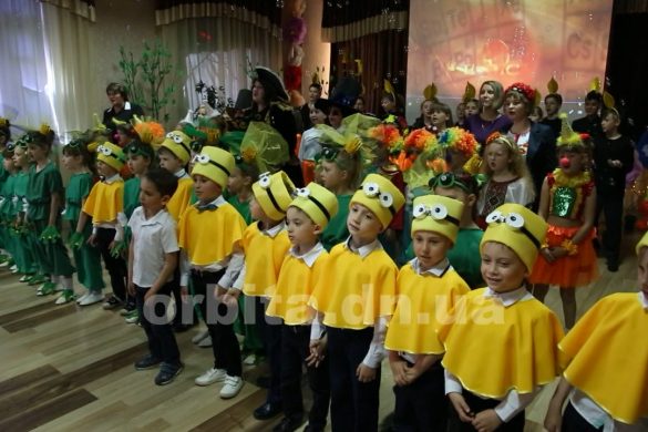 Звітній виступ театральної майстерні «Kids Time» міста Новогродівки