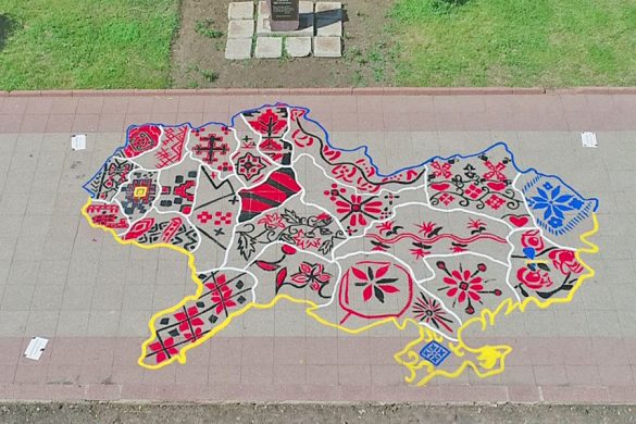 В Покровске обновили нарисованную карту Украины и готовятся к запуску Всеукраинского патриотического флешмоба
