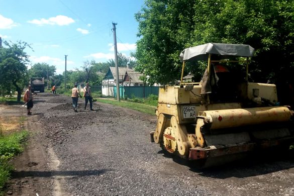 В Покровске улицу Солнечную приводят в порядок