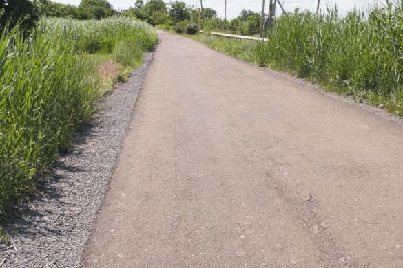 Безвідходні технології - вторинний асфальт використовують для відсипки у приватному секторі