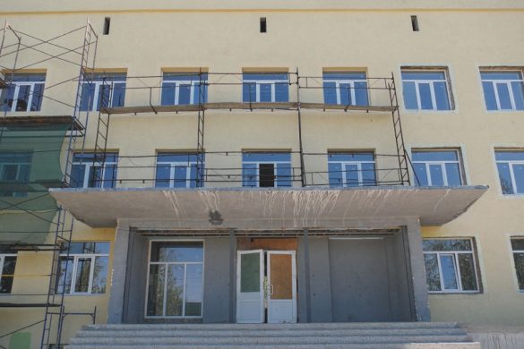 Повна реконструкція будівлі УСЗН триває у Мирнограді