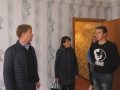 Квартиру дитині-сироті вручила міська влада Мирнограда
