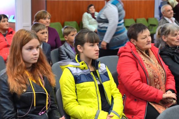 У Гришиному прийомні сім’ї вітали з Днем усиновлення