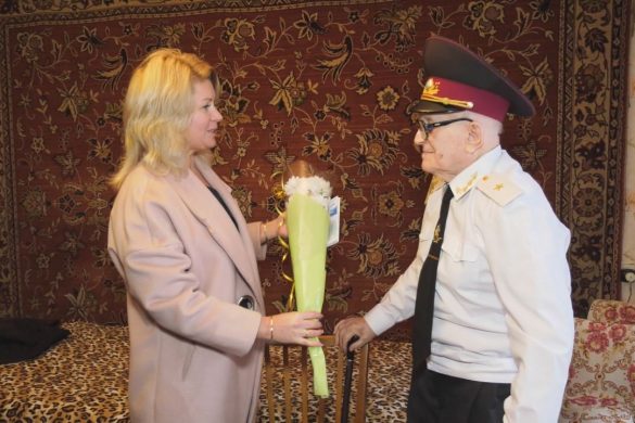 Ветеранів та інвалідів Другої світової війни відвідали можновладці Покровська
