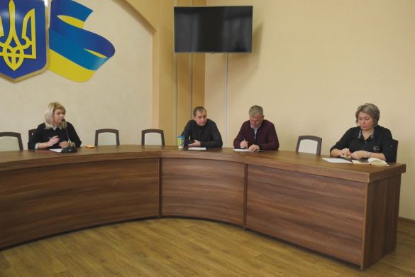 Апаратна нарада в Покровську: про комуналку, муніципальну поліцію та справи нагальні