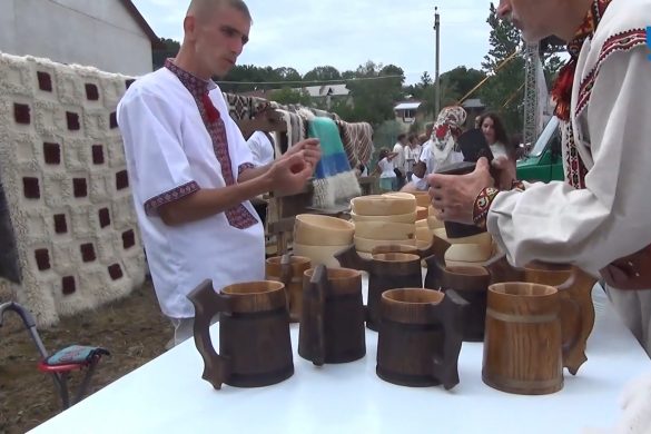 Купуй українське, або В Косів - за унікальними подарунками