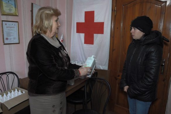 Засоби гігієни для малюків можуть отримати у Товаристві Червоного Хреста родини пільгових категорій