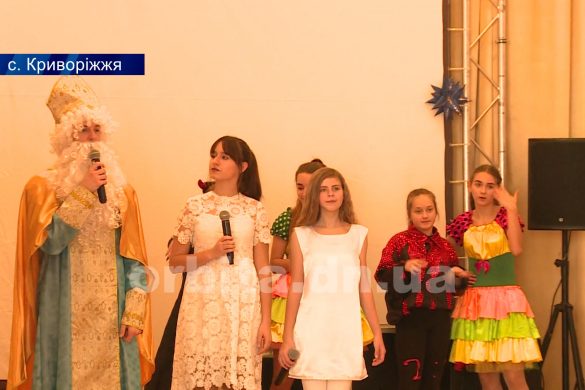 Свято наближається! За ініціативи народного депутата до малечі с. Криворіжжя завітала новорічна казка