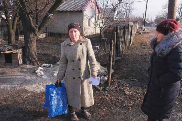 Подарунки для малозабезпечених родин підготували військові та РДА Покровського району