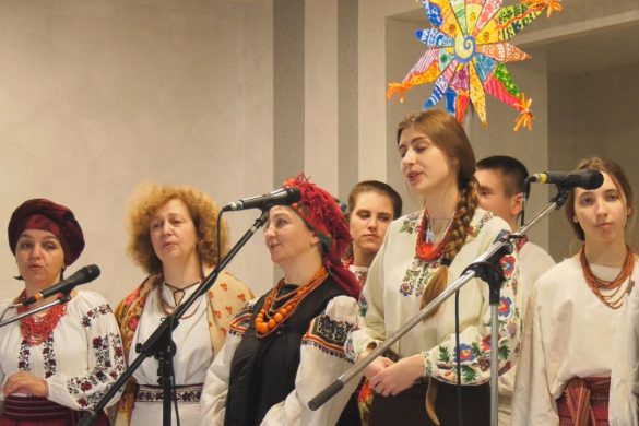 Різдвяний вертеп привіз до Покровська етноколектив «Атма»