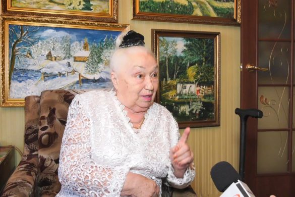 80-річний ювілей відзначила відома художниця, письменниця та краєзнавиця Людмила Жовнір