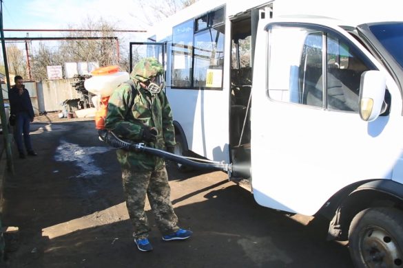 Покровські перевізники дезінфікують маршрутні таксі