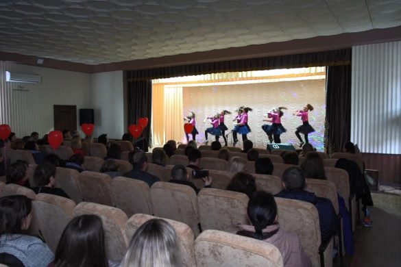 Море квітів і компліментів. Вітання з жіночим святом приймали співробітниці ТОВ «Вуглепромтранс»