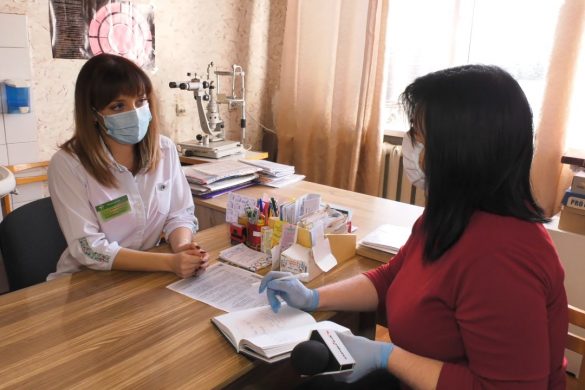 Благодійники допомагають медикам вторинної ланки дефіцитними нині засобами індивідуального захисту