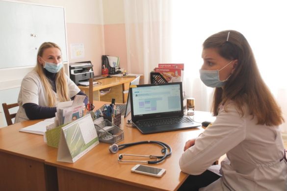 Електронний сервіс для пацієнтів та лікарів запрацював в амбулаторіях Мирнограда