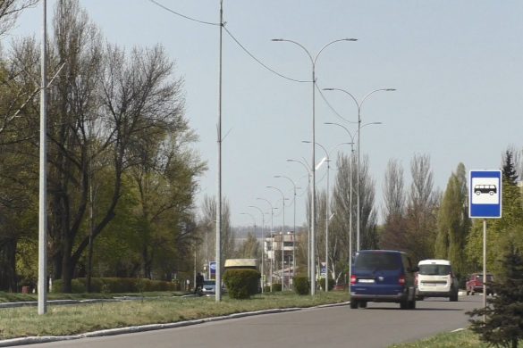 Опівночі настане темрява: у Добропіллі скорочують роботу вуличного освітлення