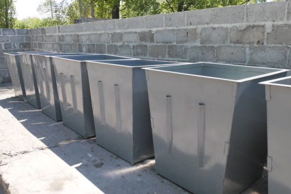 У Мирнограді ремонтують сміттєві майданчики та замінюють контейнери