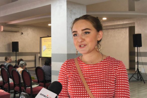 Презентація збірки «Сонячне суцвіття» відбулась у Центральній міській бібліотеці Покровська