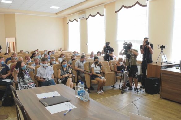 Позачергова сесія міської ради - гучні кадрові рішення та розширення штату муніципальної поліції