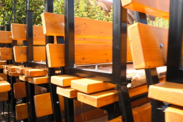 У рамках Проекту «Мільйон для ініціативної громади» жителі Мирнограда отримали понад 80 лавочок