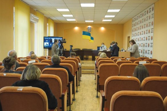 Сесія в Мирнограді: гроші на вибори, контейнери та нагальні справи