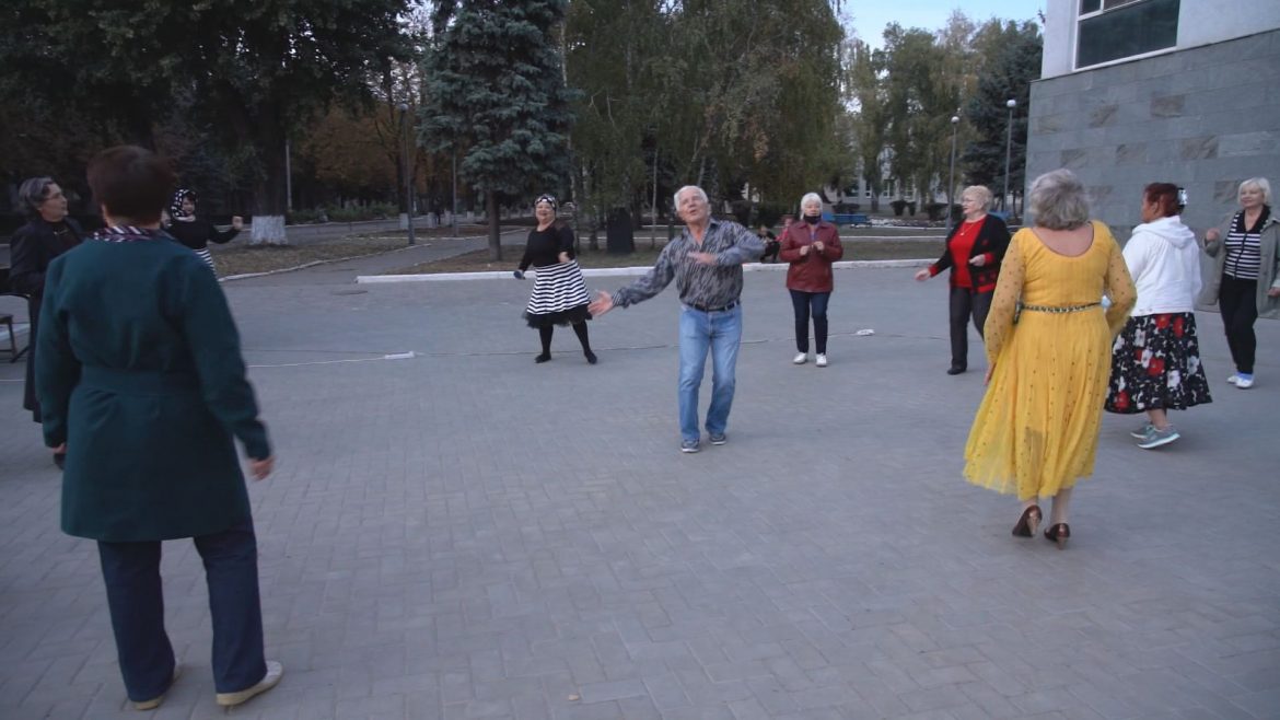 Черговий вечір для «Золотого віку» від БФ «Надія» присвятили кіно