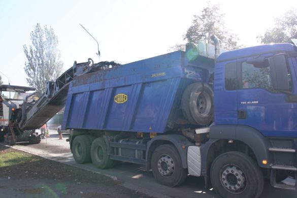 Відновилася реконструкція вулиці Добропільська