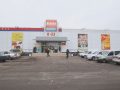 Підприємці просять допомоги. Орендарі торговельного центру скаржаться на побутові умови