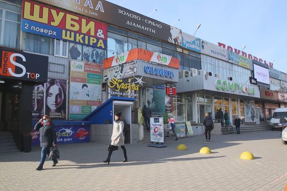 Заборона торгівлі у вихідний. Що думають покровчани?