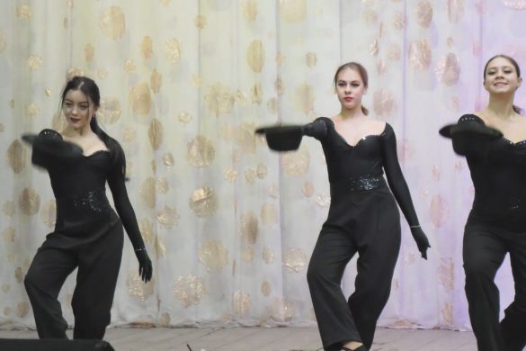 Народні та зразкові. Три мирноградські колективи в чергове підтверджують свої звання